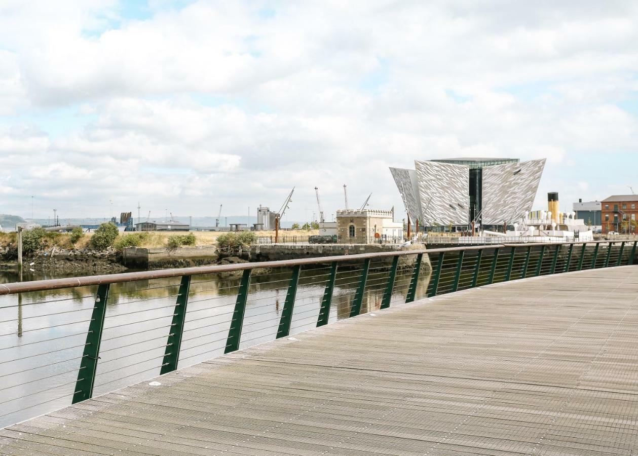 Luxury Apartment Marina Views At Titanic Quarter Belfast Zewnętrze zdjęcie